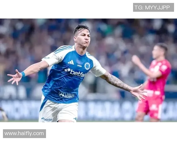 克鲁塞罗对阵直播赛事分析与精彩瞬间回顾