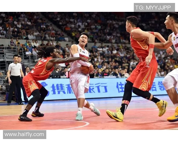 广东队迎战深圳马可波罗全力争胜展现篮球魅力与团队精神
