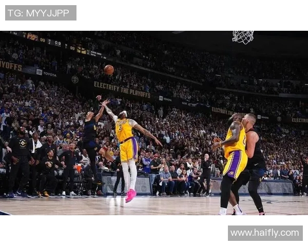 湖人队与掘金队激战正酣谁将赢得这场西部强强对话的胜利 湖人队与掘金队激战正酣谁将赢得这场西部强强对话的胜利